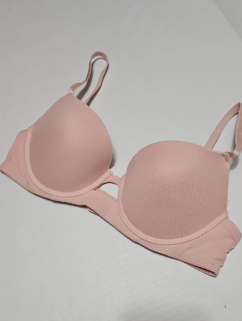 Marilyn Monroe Blush Pink Molded Pads Push Up Bra Size 34C
